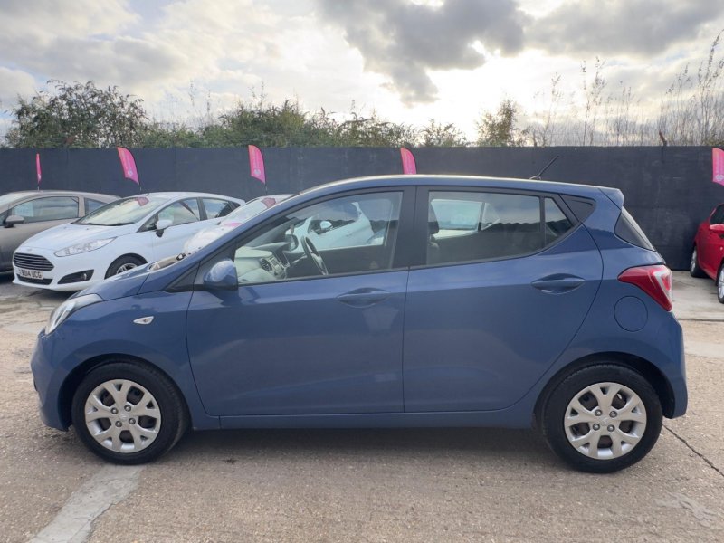HYUNDAI I10
