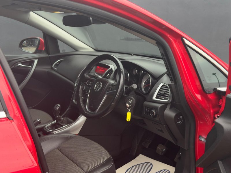 VAUXHALL ASTRA