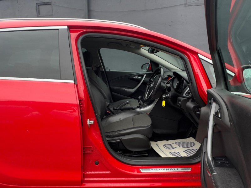 VAUXHALL ASTRA