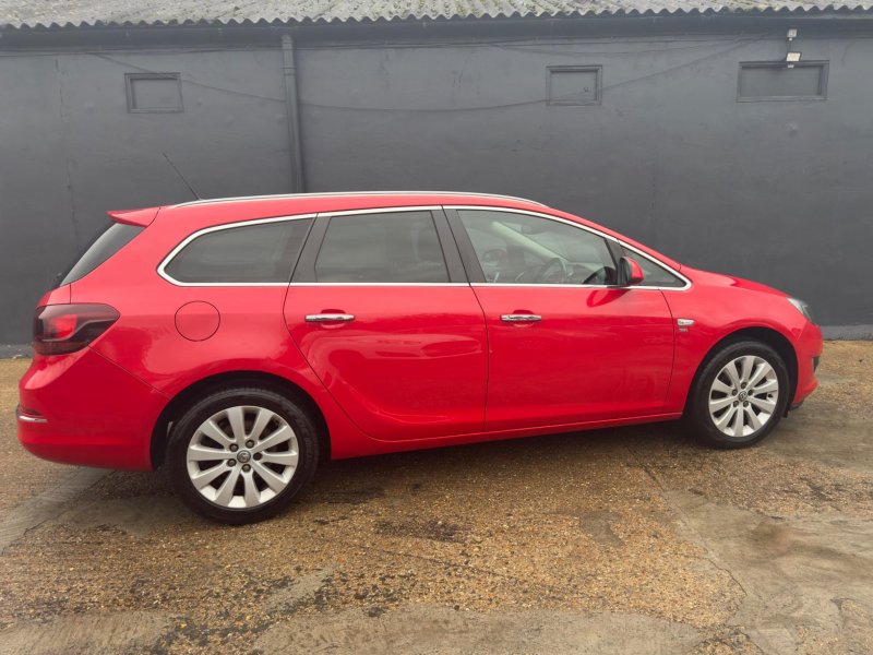 VAUXHALL ASTRA