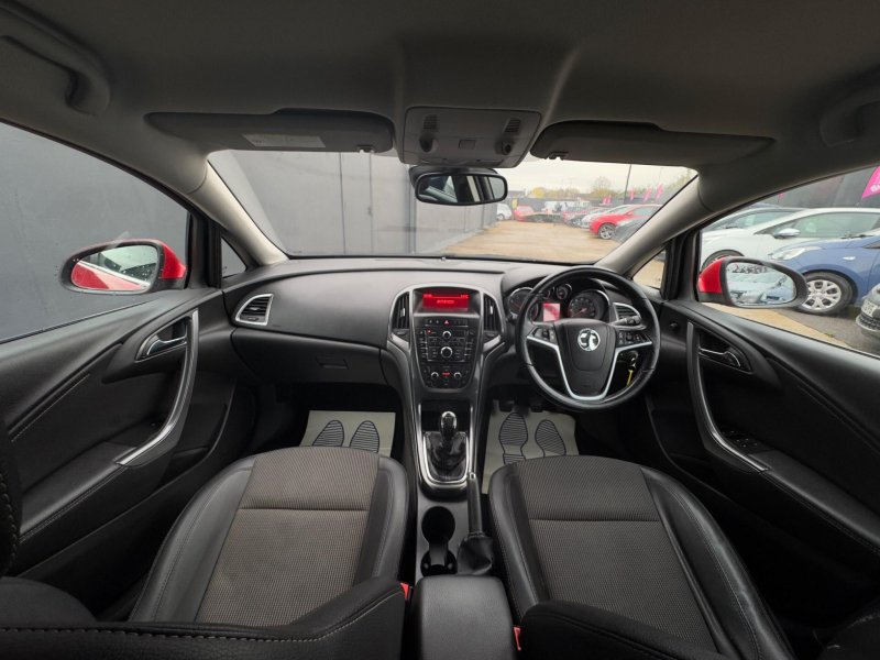 VAUXHALL ASTRA