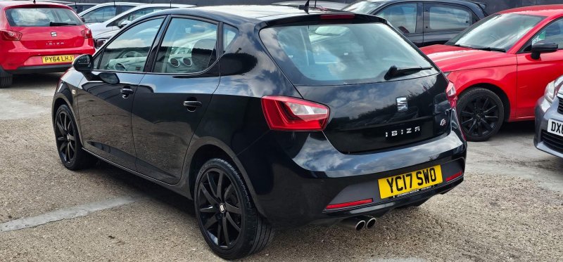 SEAT IBIZA