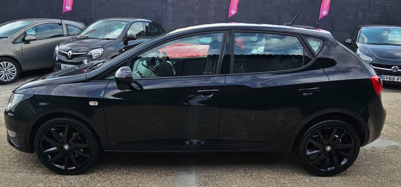 SEAT IBIZA