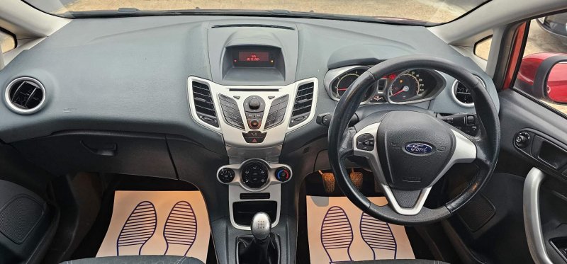 FORD FIESTA