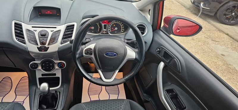 FORD FIESTA