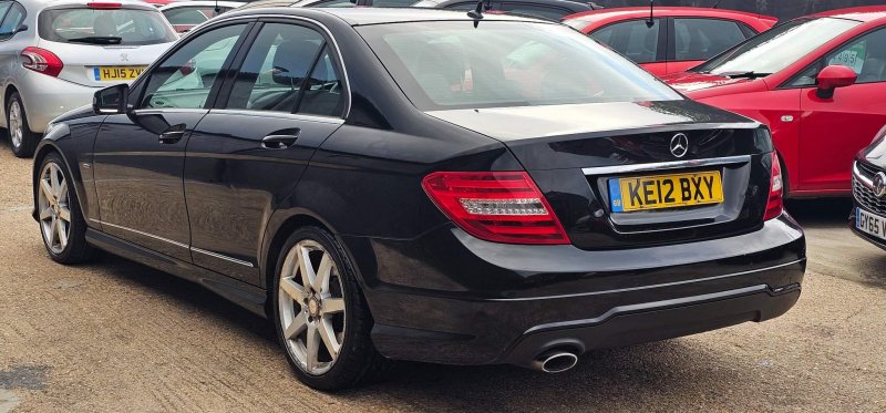 MERCEDES-BENZ C CLASS