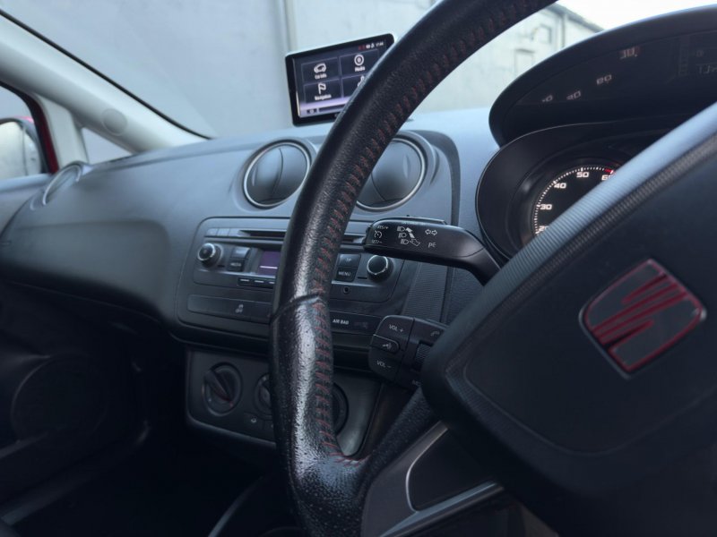 SEAT IBIZA