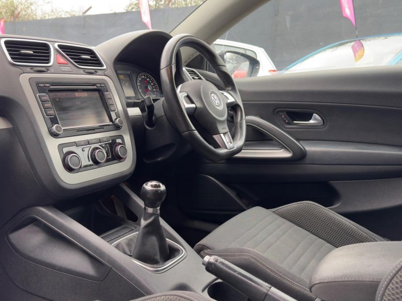VOLKSWAGEN SCIROCCO