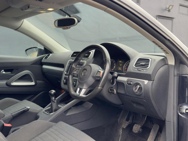 VOLKSWAGEN SCIROCCO