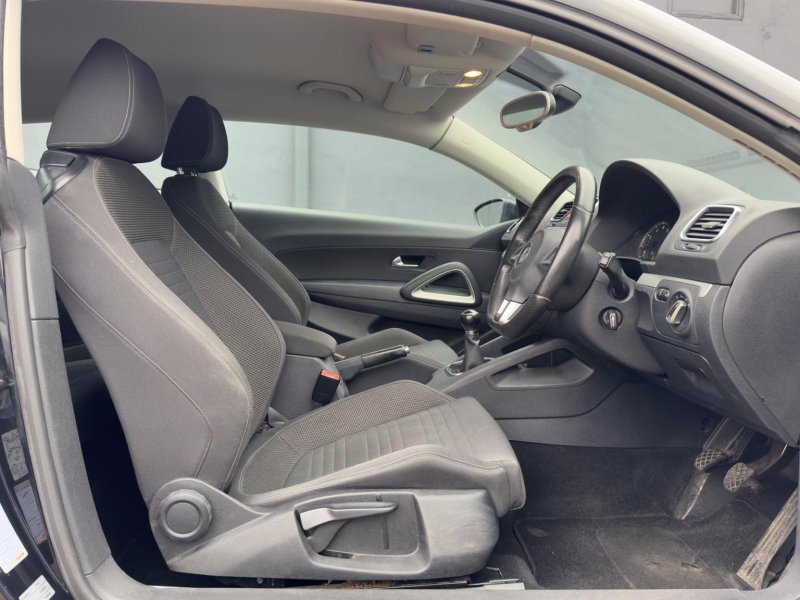 VOLKSWAGEN SCIROCCO