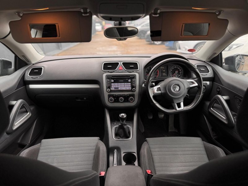 VOLKSWAGEN SCIROCCO