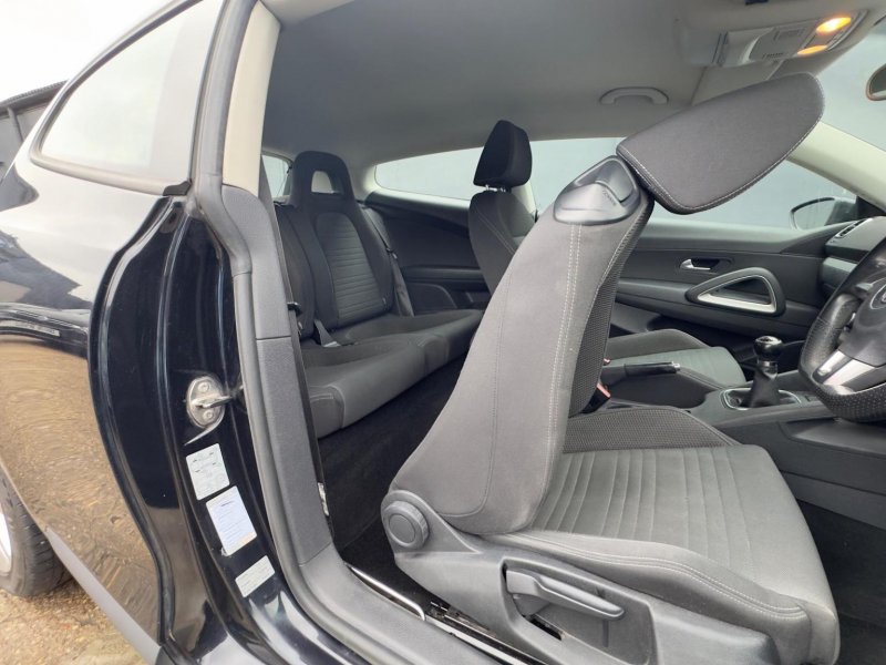 VOLKSWAGEN SCIROCCO