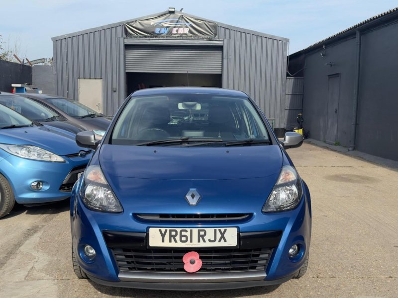 RENAULT CLIO
