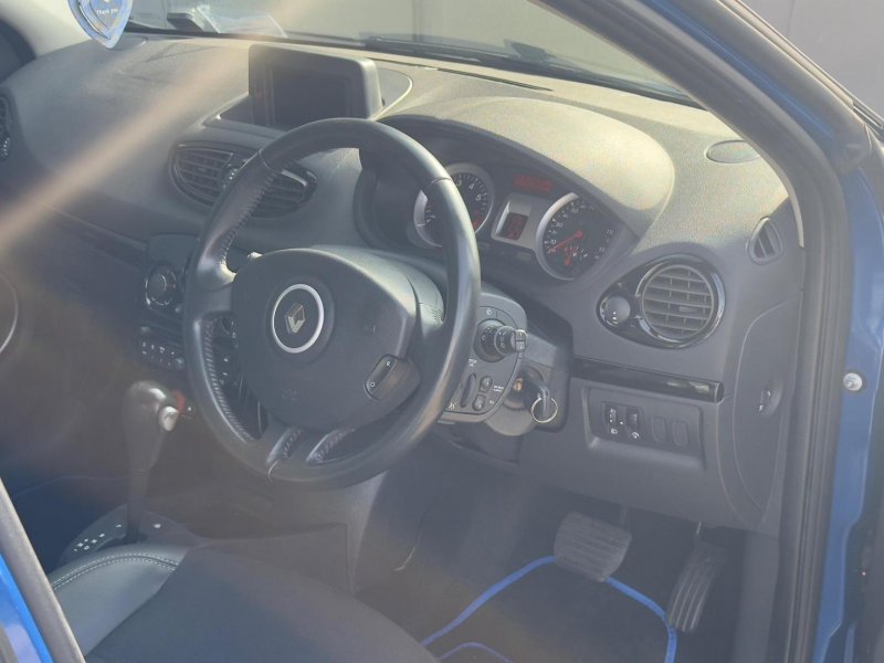 RENAULT CLIO