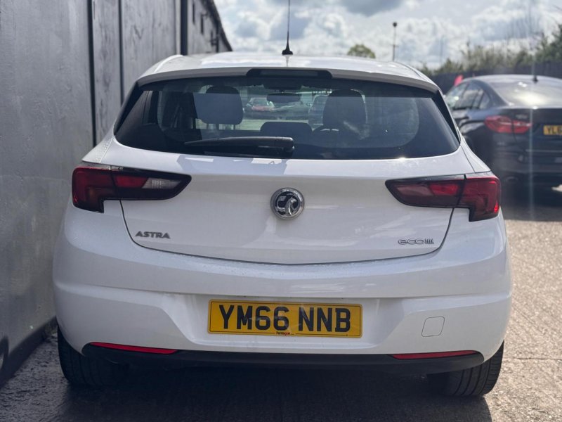 VAUXHALL ASTRA