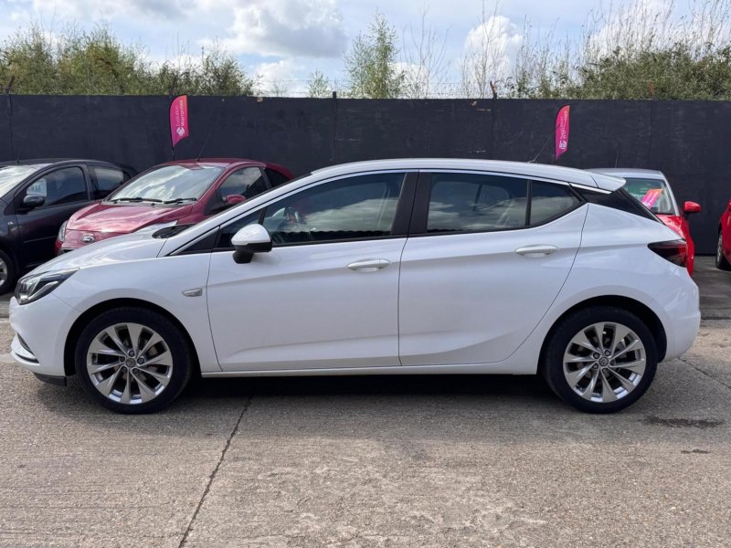 VAUXHALL ASTRA