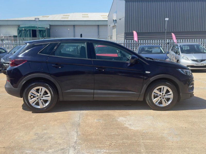 VAUXHALL GRANDLAND X