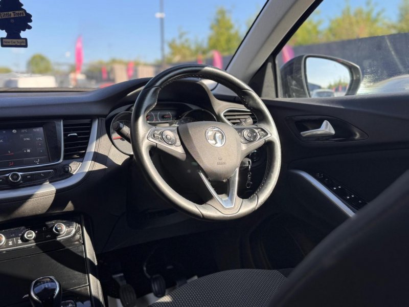 VAUXHALL GRANDLAND X