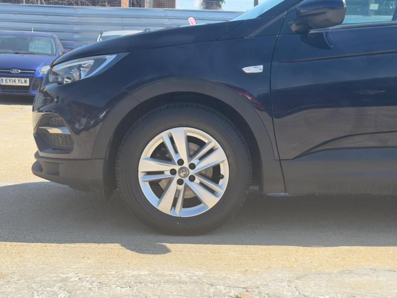 VAUXHALL GRANDLAND X