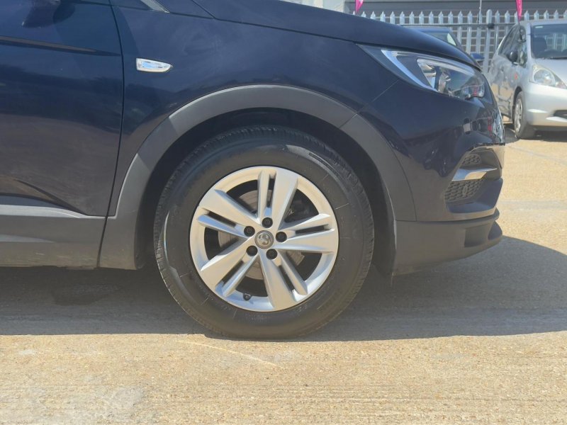 VAUXHALL GRANDLAND X