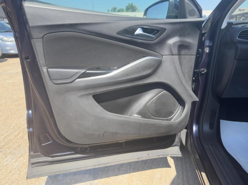 VAUXHALL GRANDLAND X