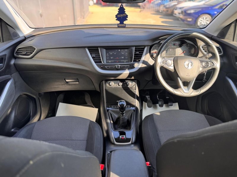 VAUXHALL GRANDLAND X