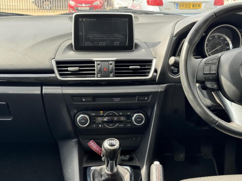 MAZDA MAZDA3