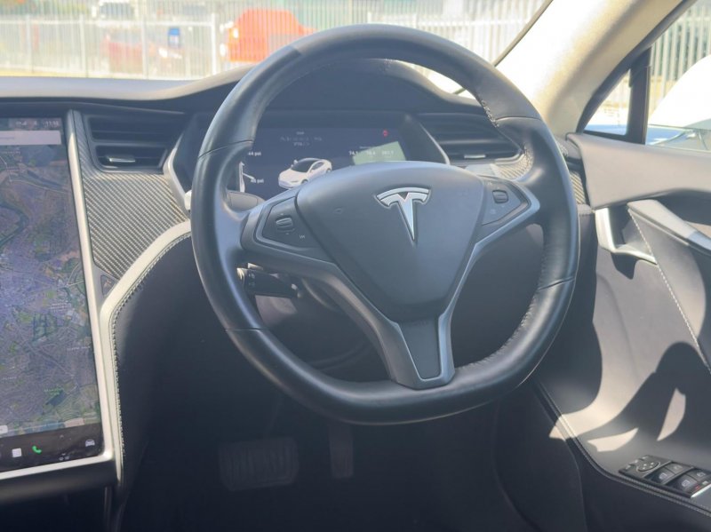 TESLA MODEL S