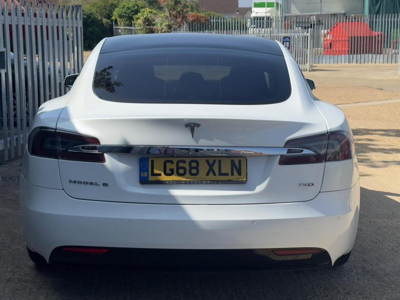 TESLA MODEL S